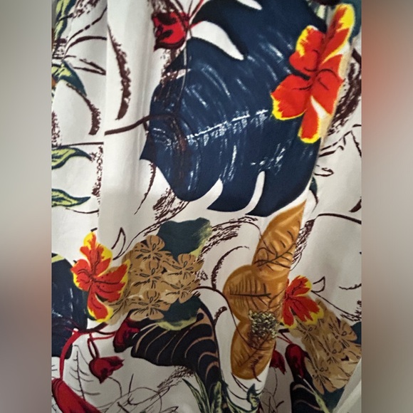 True Destiny Floral Romper - Picture 2 of 5